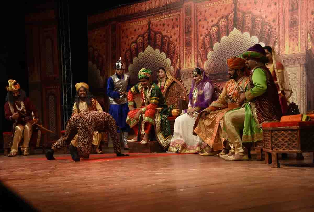with birbal it's possible live theatre program in kanpur