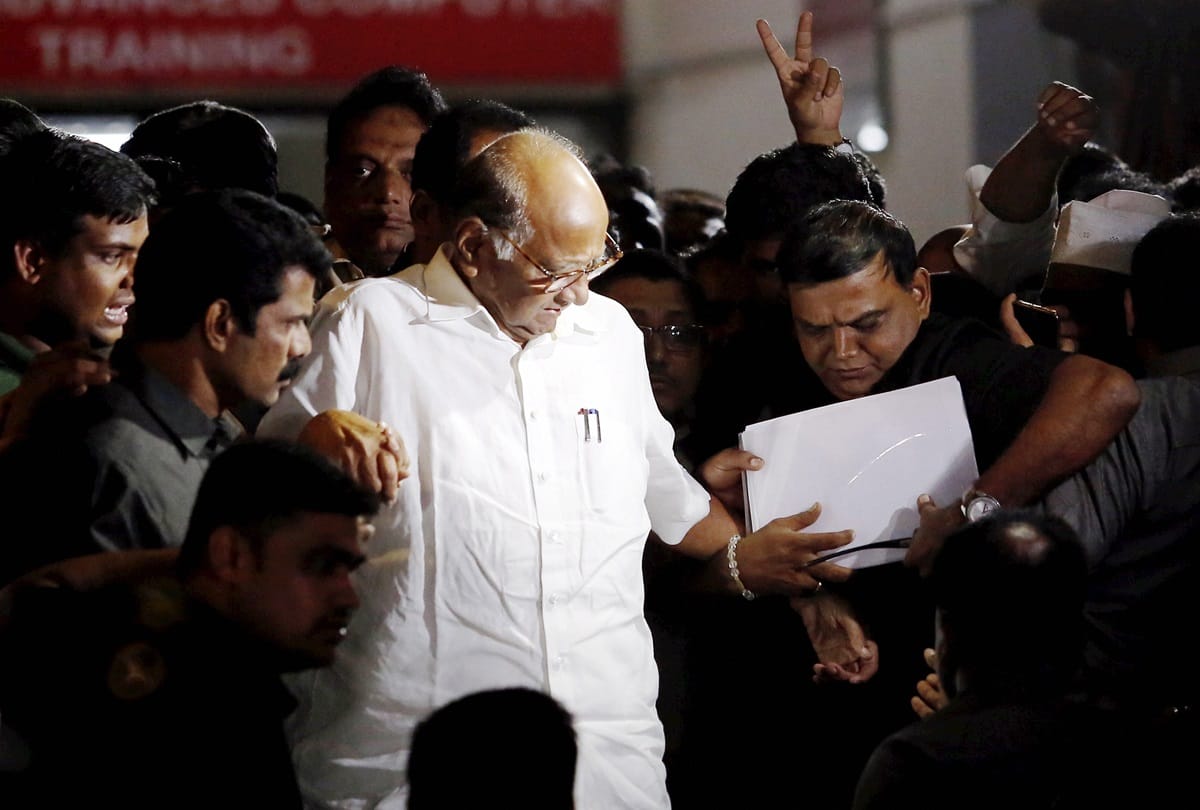maharashtra government formation live news sharad pawar ncp shivsena devendra fadnavis resign