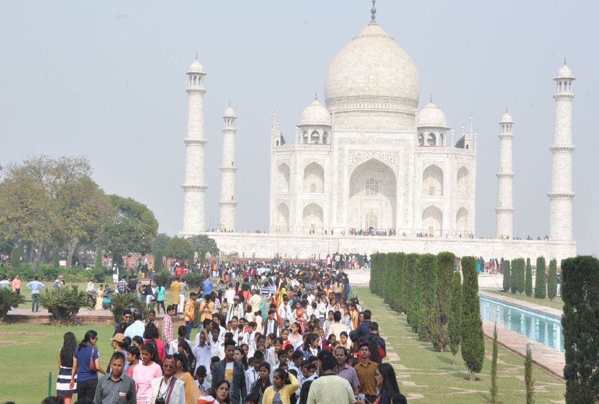 Golf Carts At The Taj Mahal Will Run By Private Company