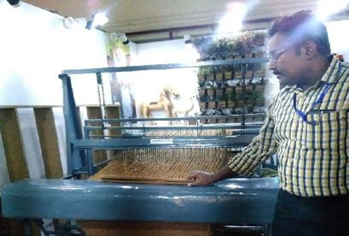 International trade fair 2019 Pragati maidan New Delhi wooden crafts and lights enriching business