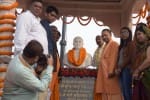 वीर बहादुर सिंह स्नातकोत्तर महाविद्यालय परिसर, हरनही (महुराव) में स्व. सुरेन्द्र बहादुर सिंह उर्
