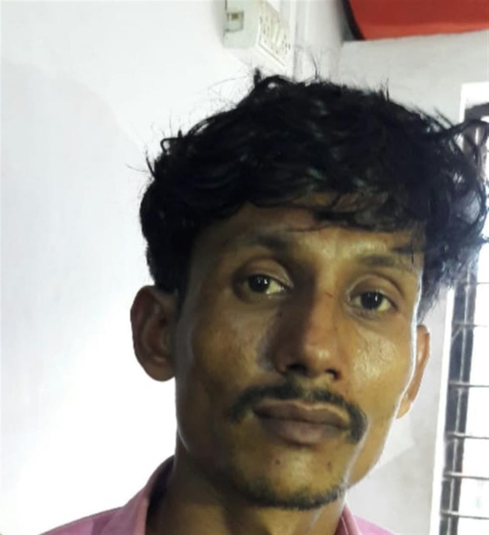 alleged Sageer and mukesh caught between sasni gate and Hathras adda.