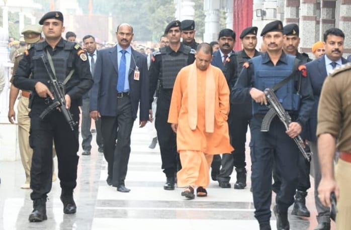 CM yogi in gorakhpur