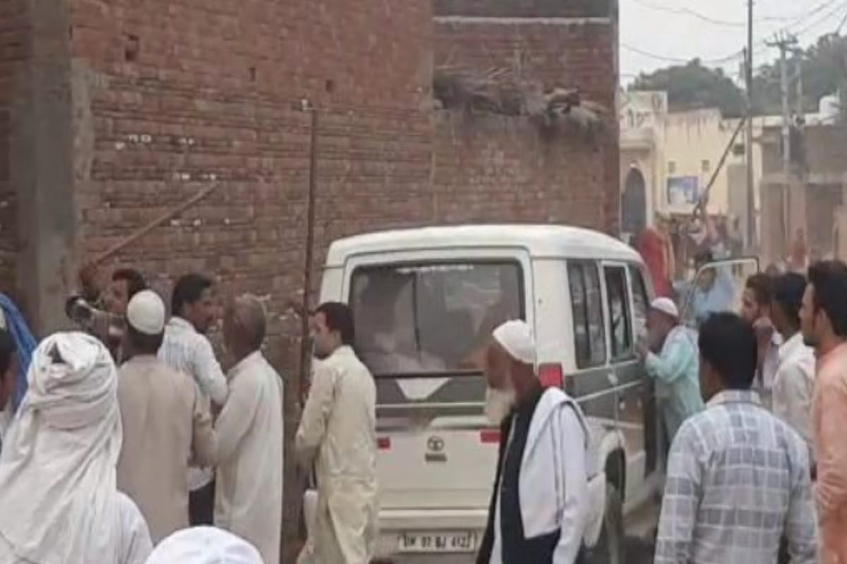 uproar in a wedding venue after in laws make a fuss on food in  Baghpat