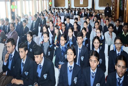 Amar Ujala Brain of Shimla school topper honoured by education minister suresh bhardwaj