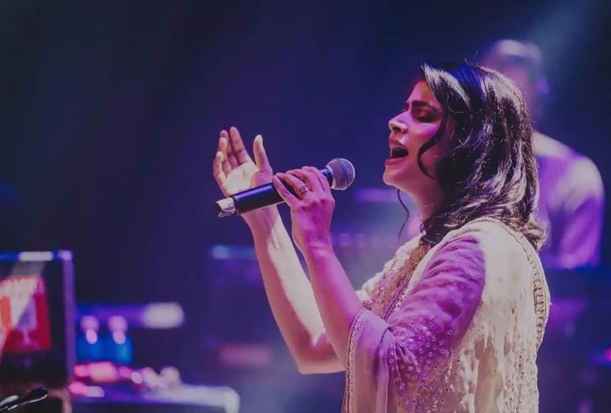 Tamil playback singer Chinmayi Sripaada responded to Swiggy delivery boys sexist comment