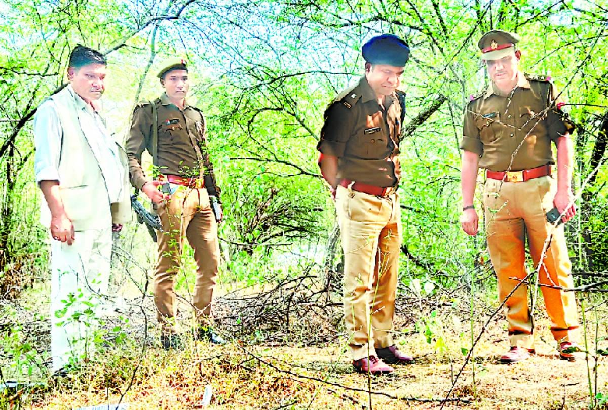 dead body of a lady found in forest in kakori