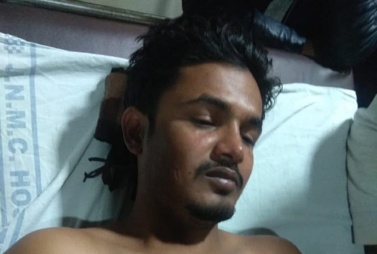 AMU student shot at RM Hall gate 
