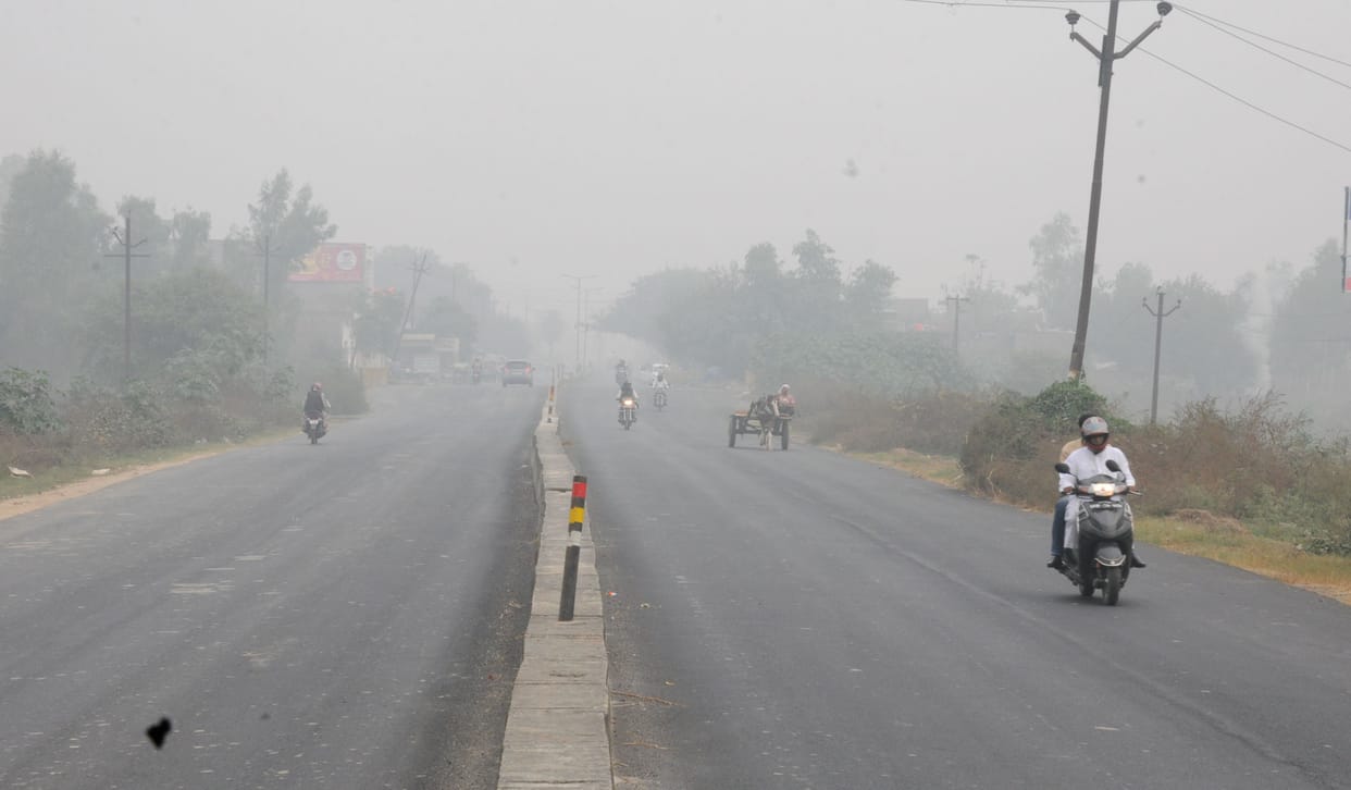 fog and cold in sambhal