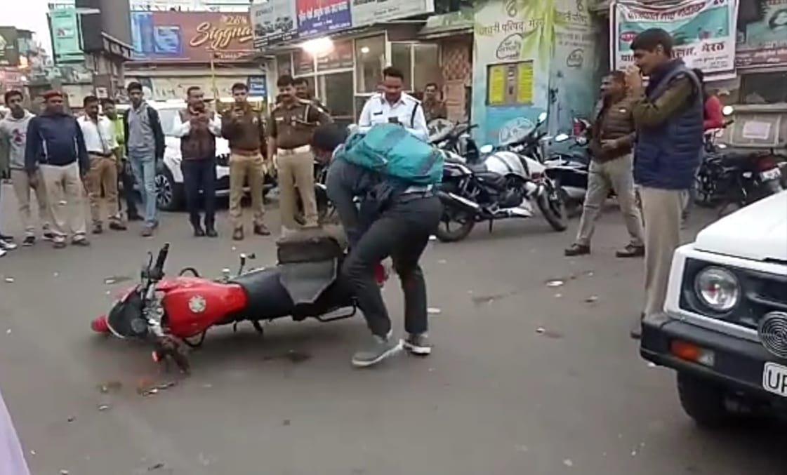 The young man created a ruckus when the challan was cut
