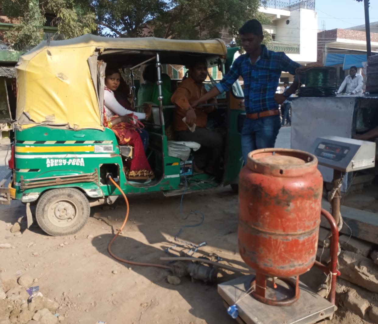 gas refiling, lpg, etah