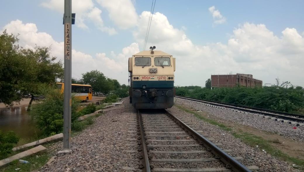 Four Anna cattle were cut from Kanpur passenger