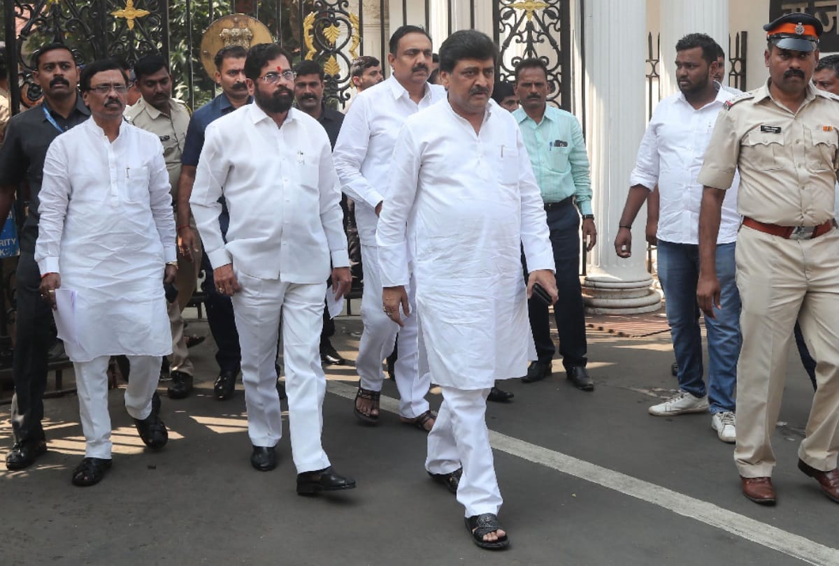 Three NCP MLAs stayed in Gurugram Hotel Maharashtra politics Shivsena BJP Congress