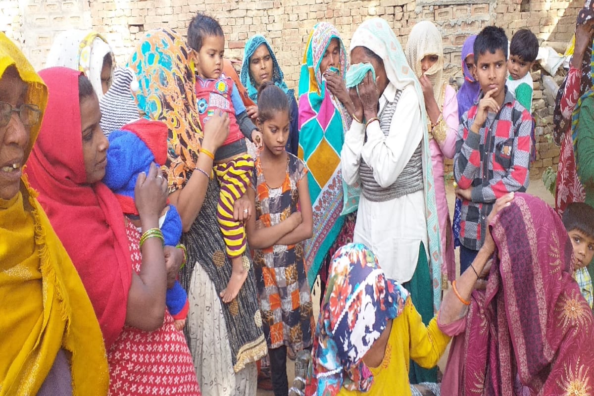 woman shot dead for cooking food of her sick neighbor in Meerut