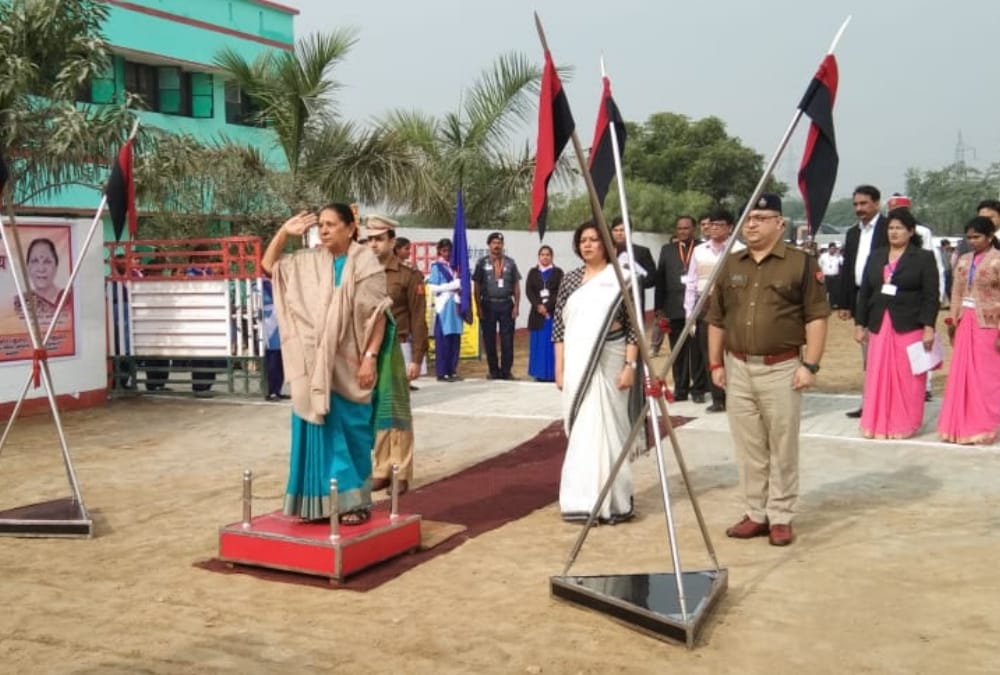 Governor Anandi Ben Patel on Raebareli visit.
