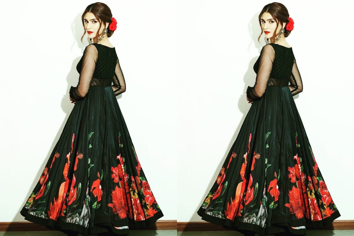 kriti sanon looks beautiful in rohit bal's black chanderi anarkali