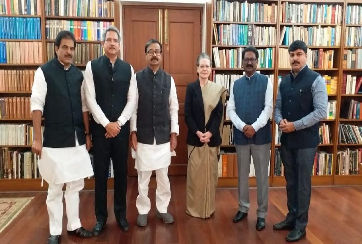 Maharashtra Crisis: Shiv Sena leaders meet Congress President Sonia Gandhi