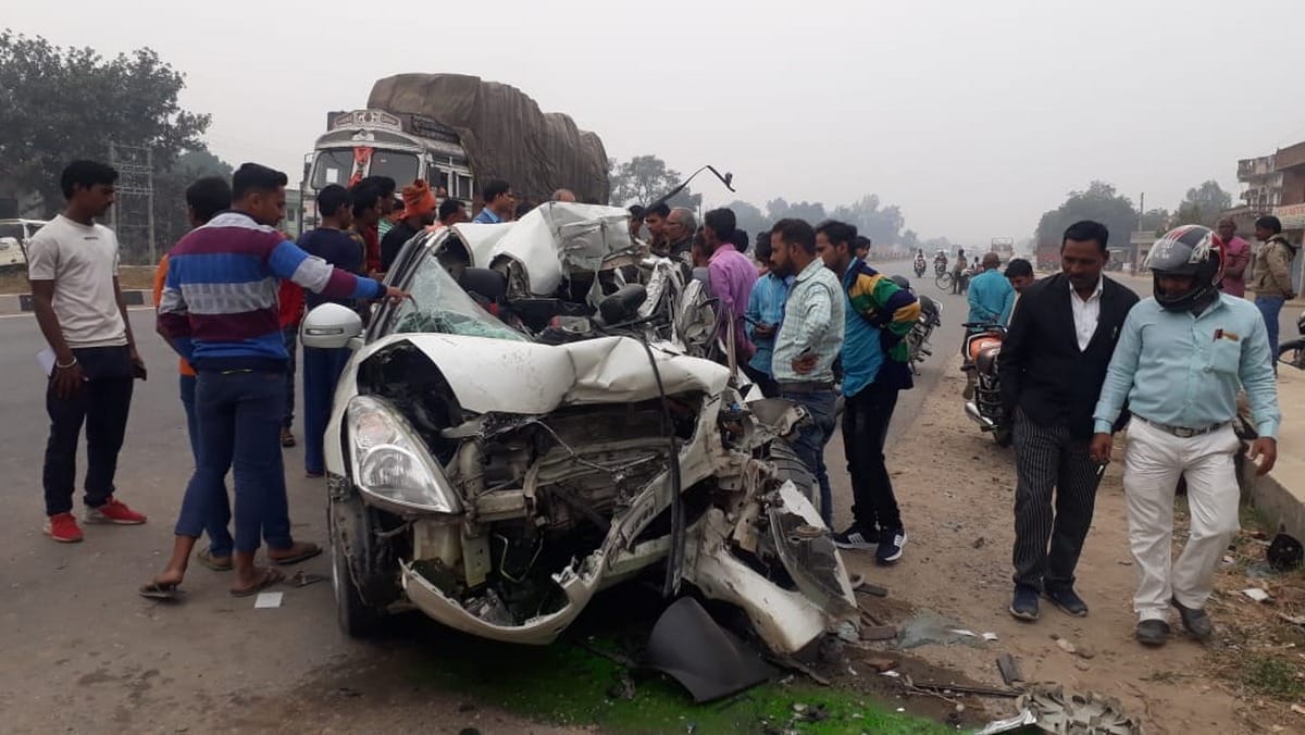Truck collides with car, two dead including former Pradhan in varanasi