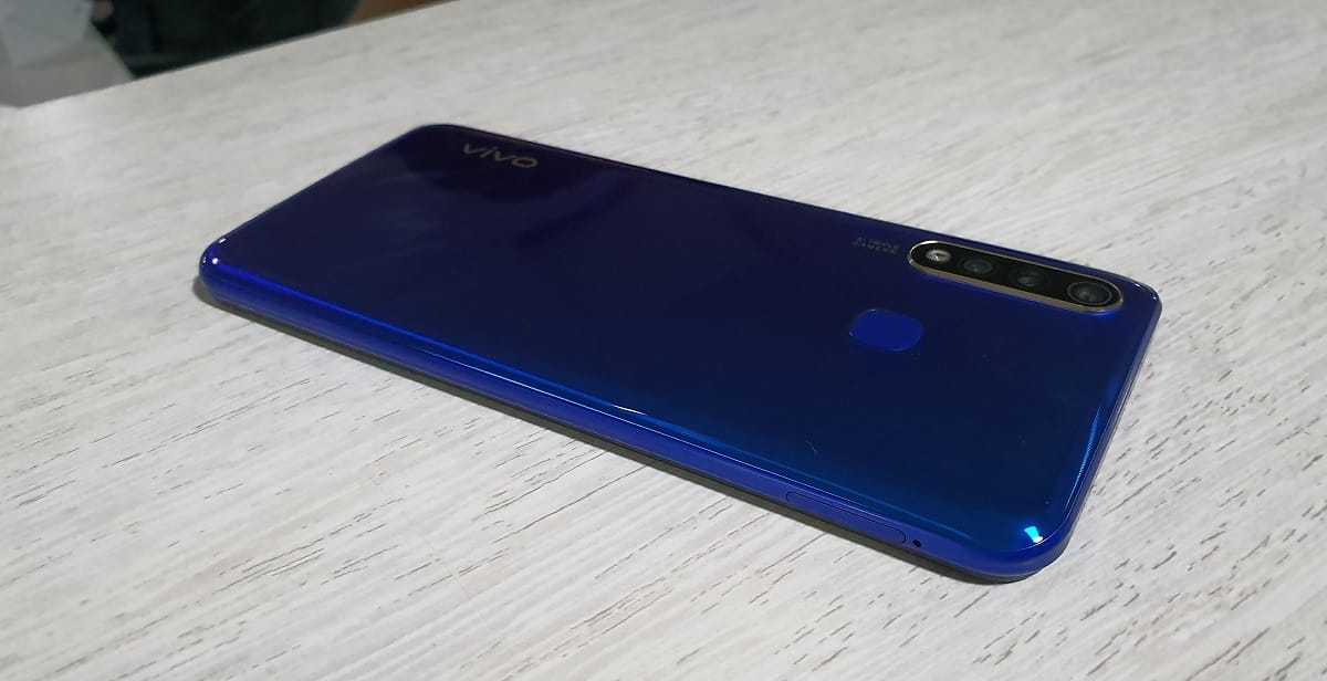 vivo u20