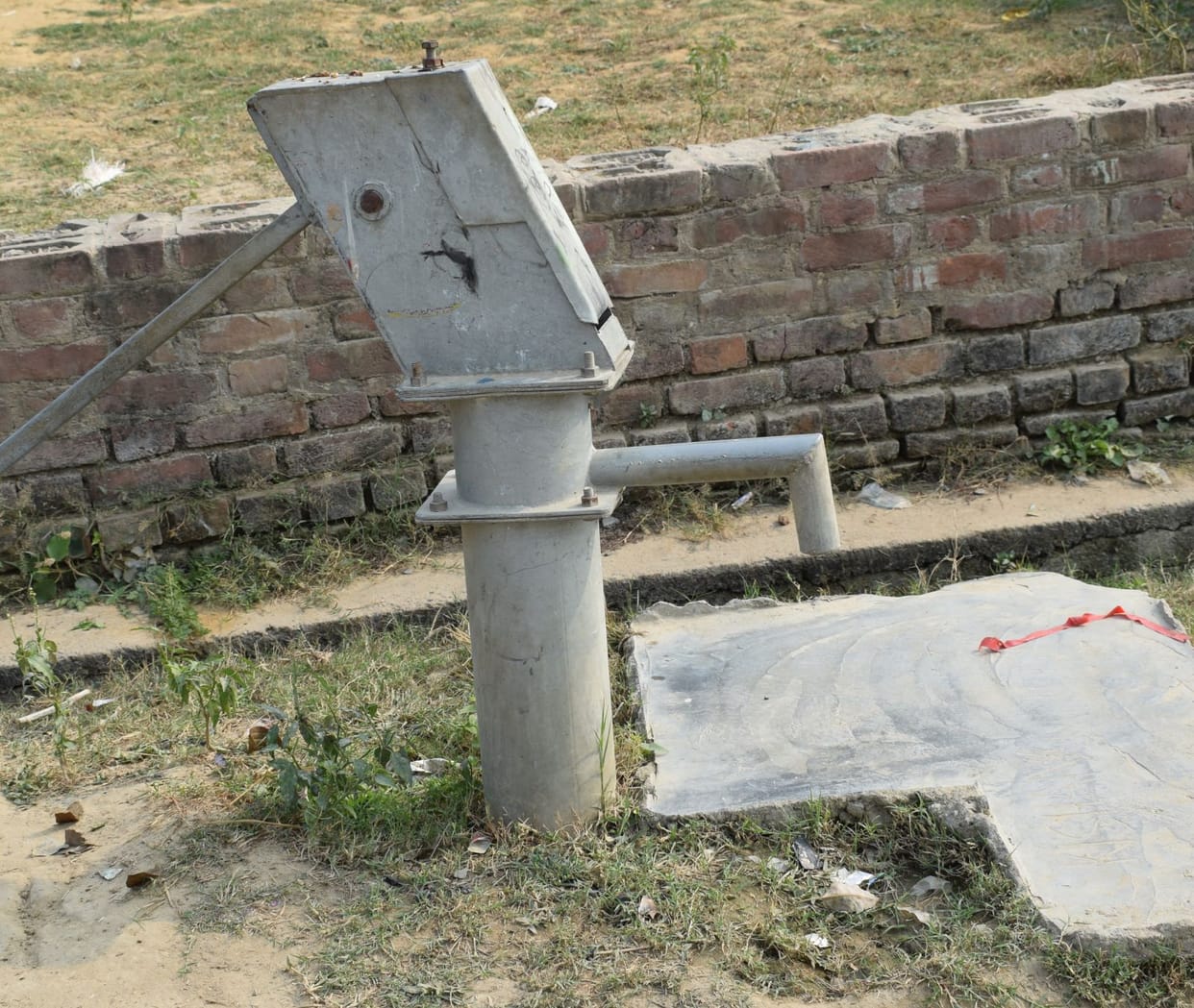 handpump, rebour