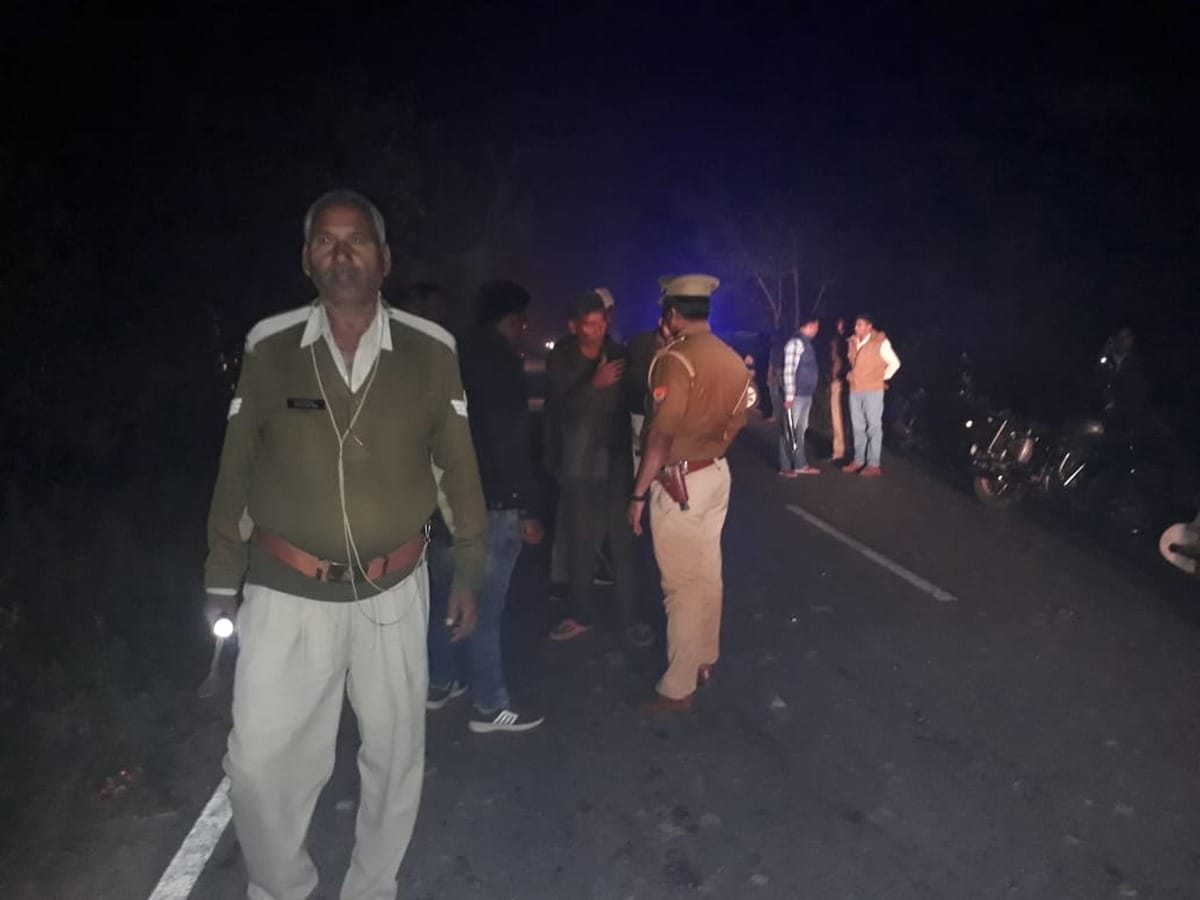 Three people died in tractor bike collision in sikandarpur ballia
