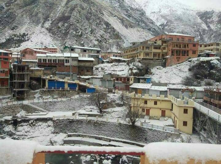 Snowfall in char dham and Munsiyari hilly Area see Awesome photos