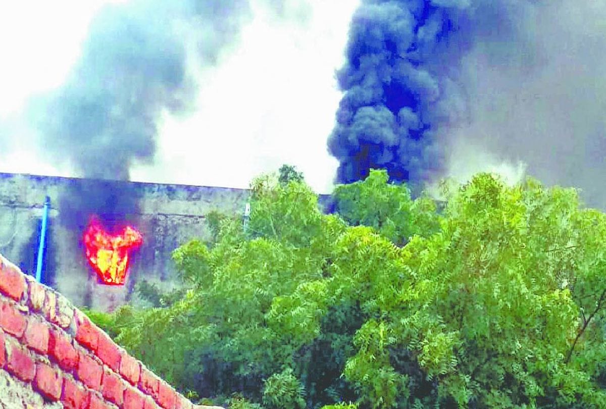 fire break out in cold storage in agra