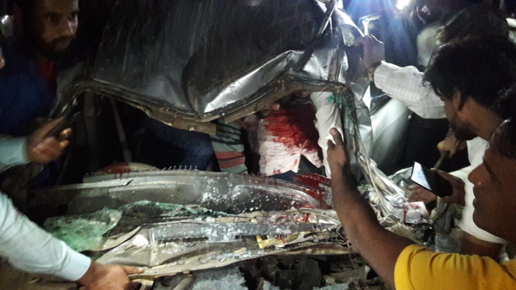 Car rammed into sugarcane truck, three people injured