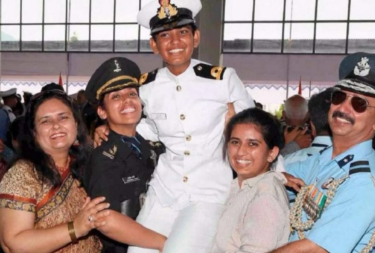 Shivangi Swaroop Will be first female pilot in Indian Navy fly dornier surveillance aircraft