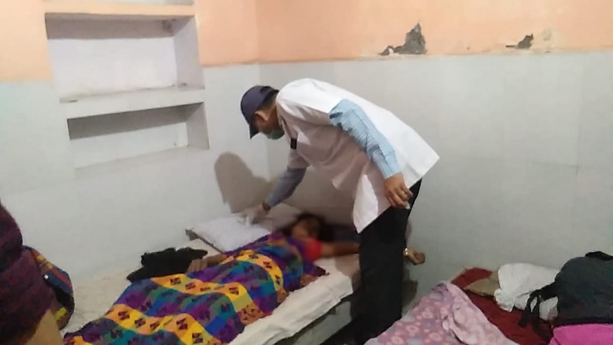 Husband escaped after murder his wife in sigra varanasi