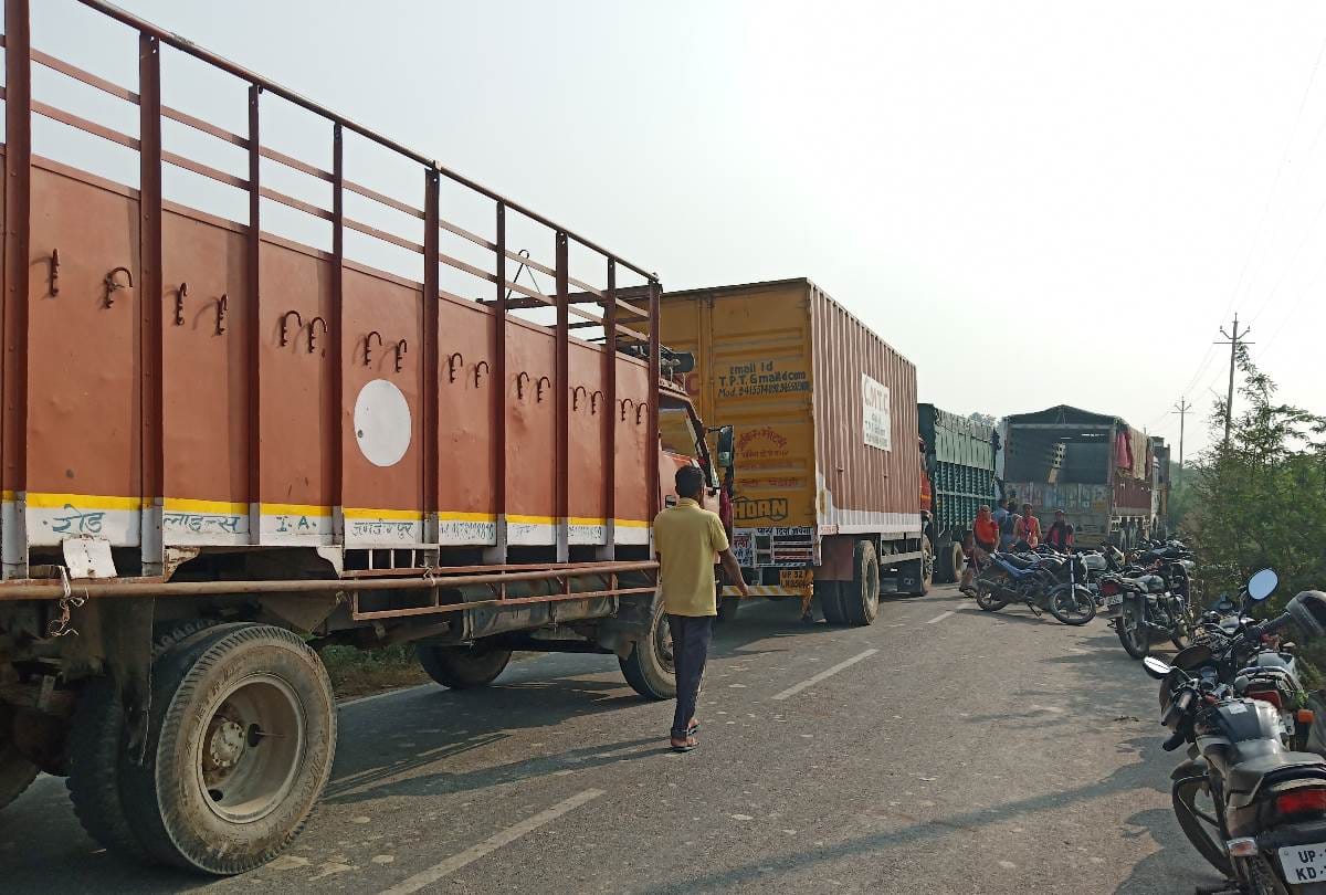 old lady died and her son-in-law injured in an accident in lucknow
