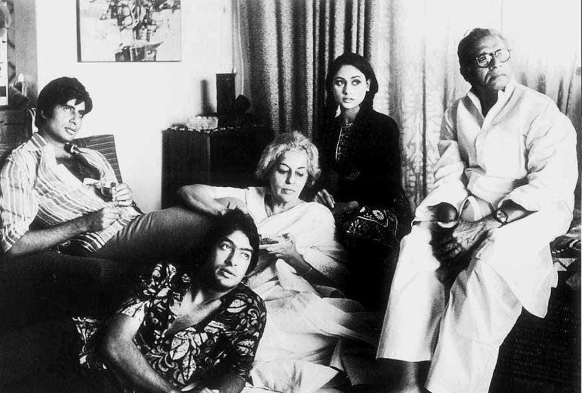 Harivansh Rai Bachchan 112th birth anniversary look at the photos with amitabh bachchan