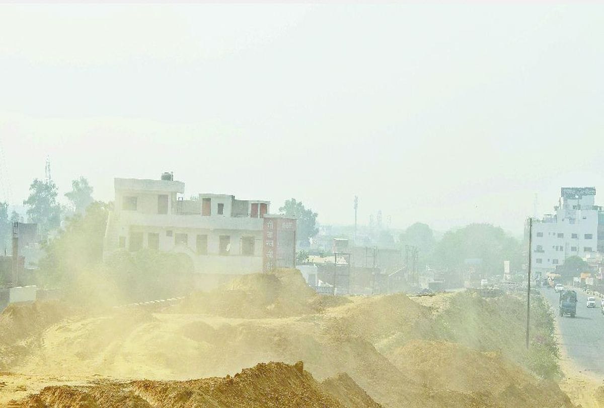 Dust Particles in Air People in Trouble Agra City