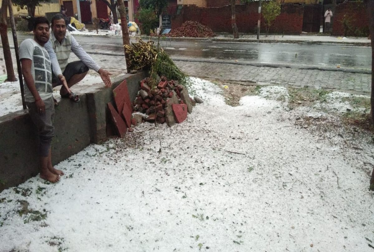 Hailstorm in Delhi ncr weather updates air quality index air pollution