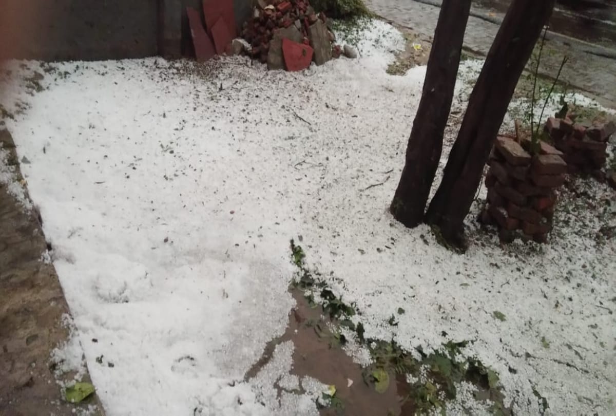 Hailstorm in Delhi ncr weather updates air quality index air pollution