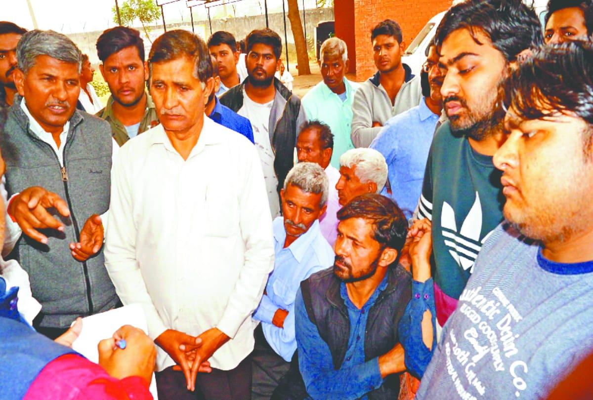 body crushed by car after killed property dealer in Faridabad