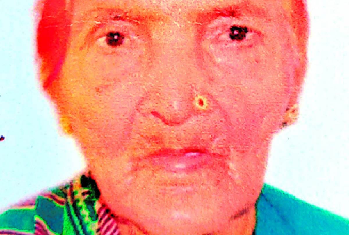 old lady died and her son-in-law injured in an accident in lucknow