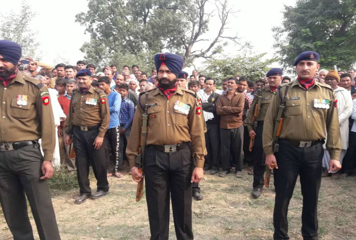 Soldier cremation in Tundla died in Road Accident Rajsthan