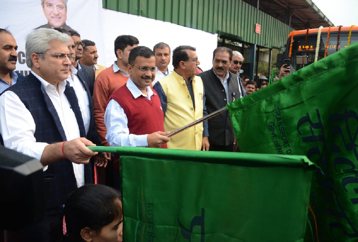 arvind kejriwal approves 100 new cluster buses in delhi