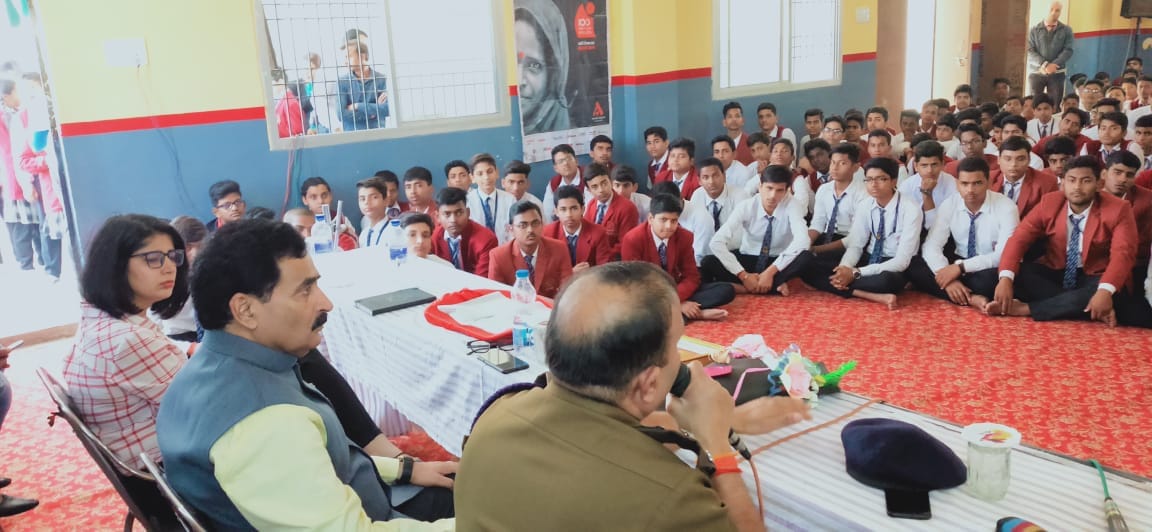 SP Traffic said at Aparajita 100 Million Smiles Program - no alternative to hard work