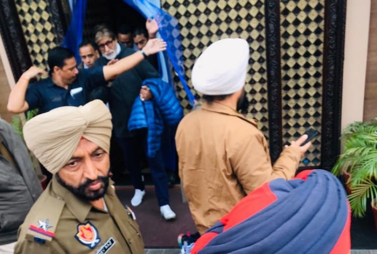 bollywood actor amitabh bachchan stayed in chandigarh, punjab