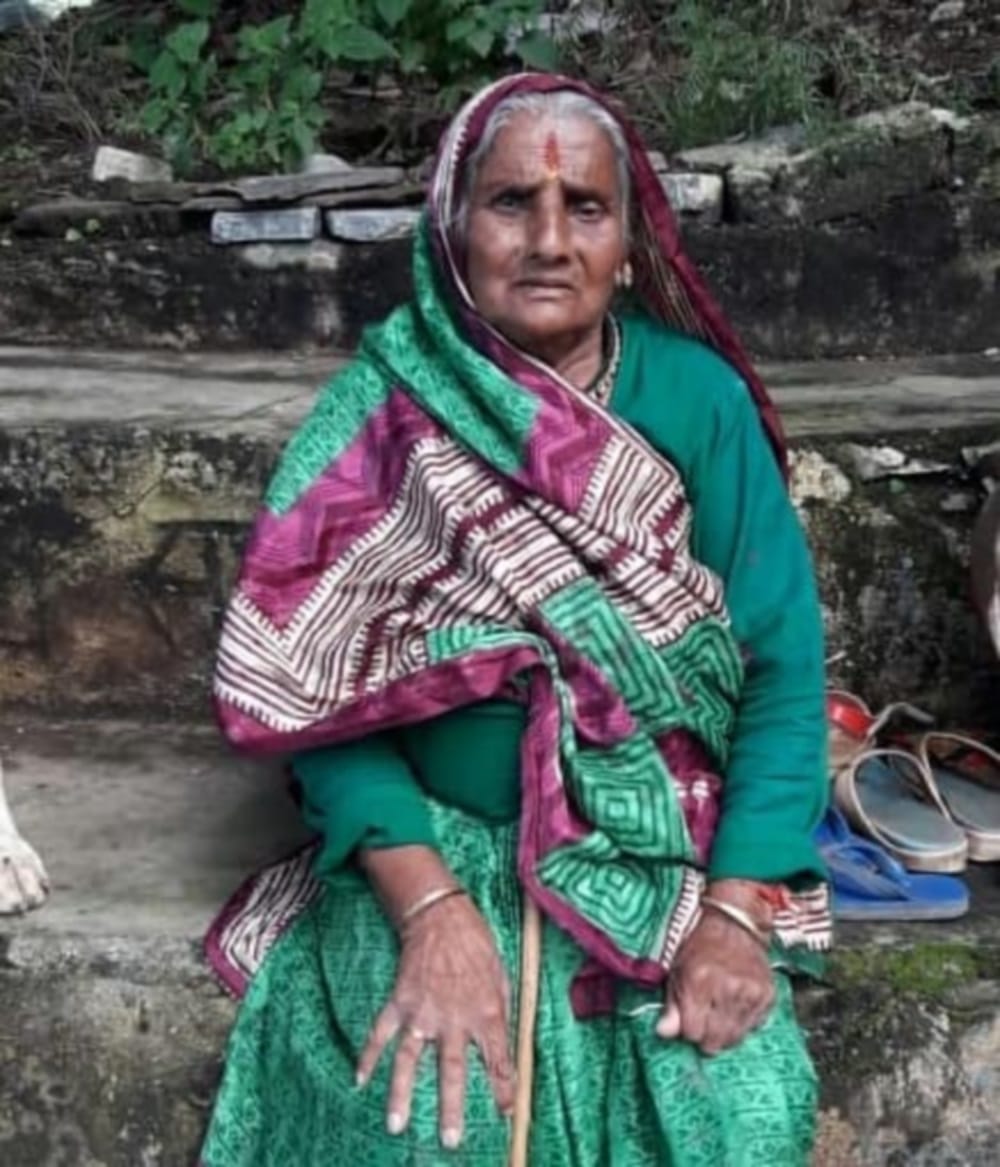 Old woman went to submit living certificate in bank, died while returning
