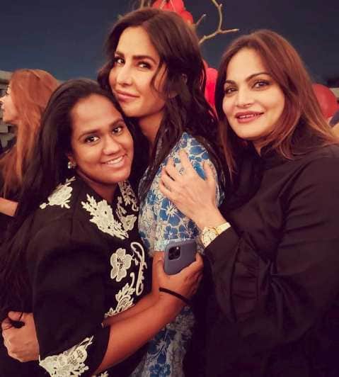 salman khan sister arpita khan share pictures of her wedding anniversary