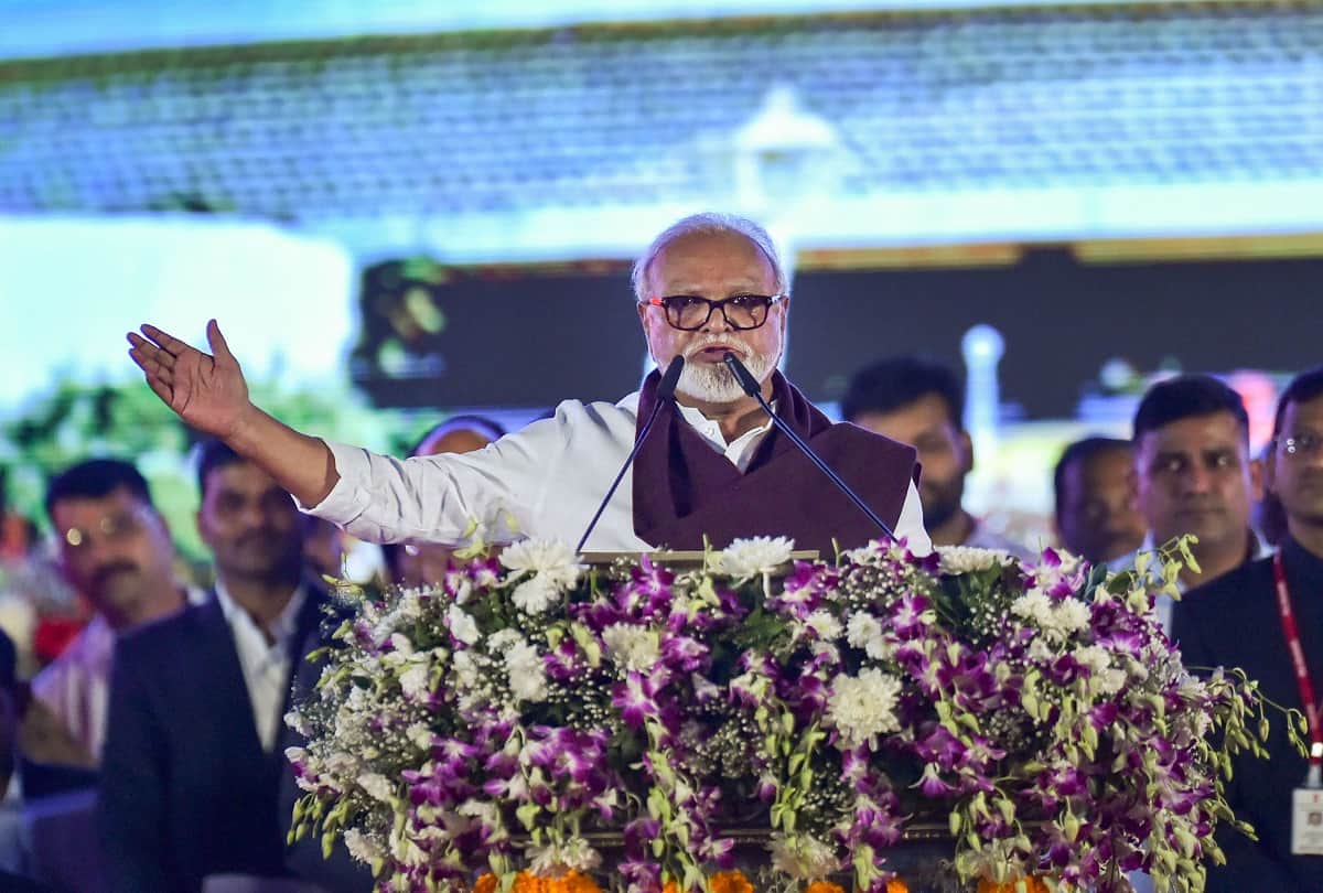 OBC leader Chhagan Bhujbal questions displaying of goddess Saraswatis portraits in Maha schools