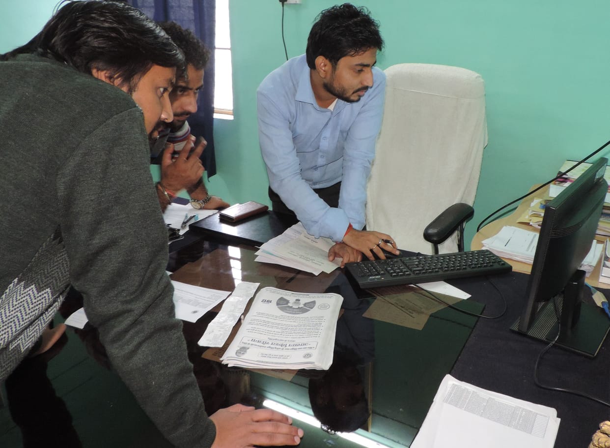 bijalee vibhaag kee aasaan kist yojana ne pakadee raphtaar