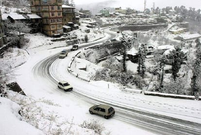 More than 200 roads, including two national highways closed due to rain and snow in hp