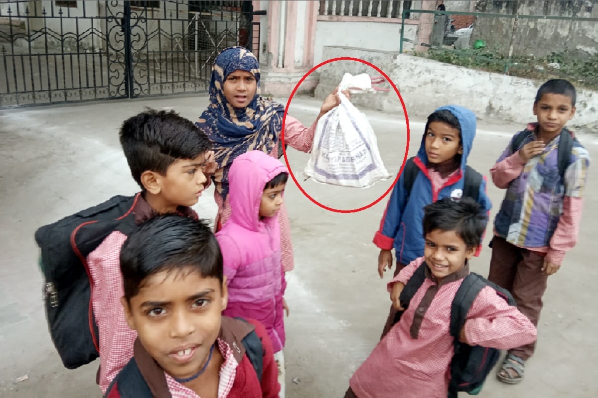 Exclusive, government school bags are torn in a month at Muzaffarnagar district