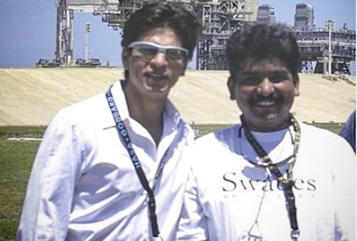 Nitin Chandrakant Desai is set designer for uddhav thackeray CM Oath Ceremony at Shivaji Park Mumbai
