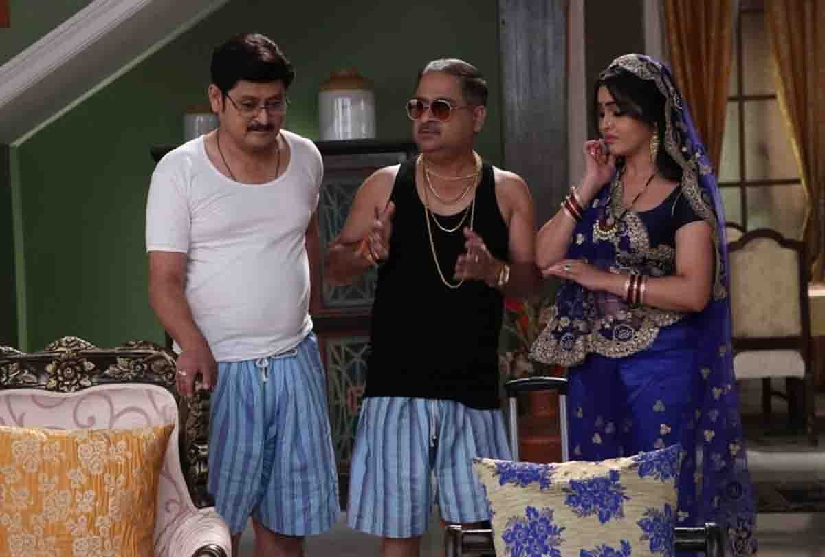 Bhabhi Ji is at home, see Annu awasthi in typical Kanpuriya style