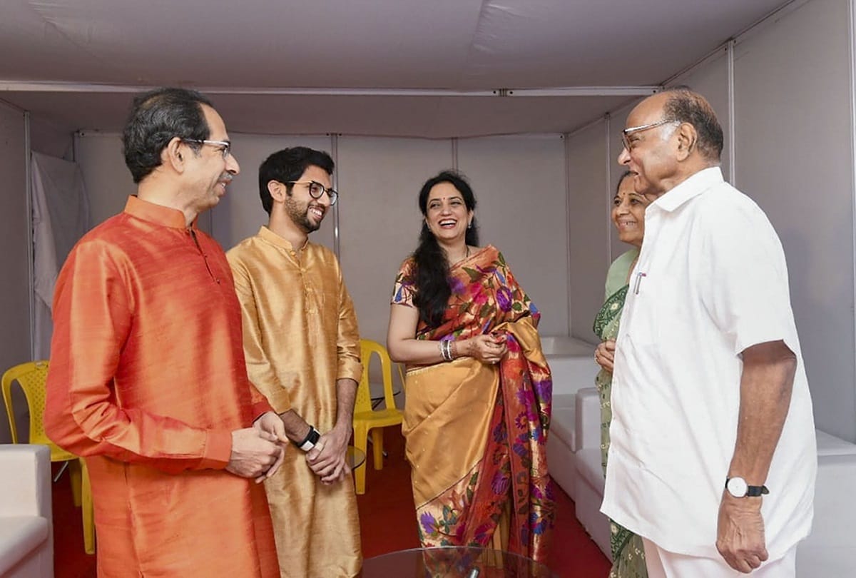The Chief Minister of Maharashtra, Uddhav Thackeray, who owns property worth 125 crores not having a car